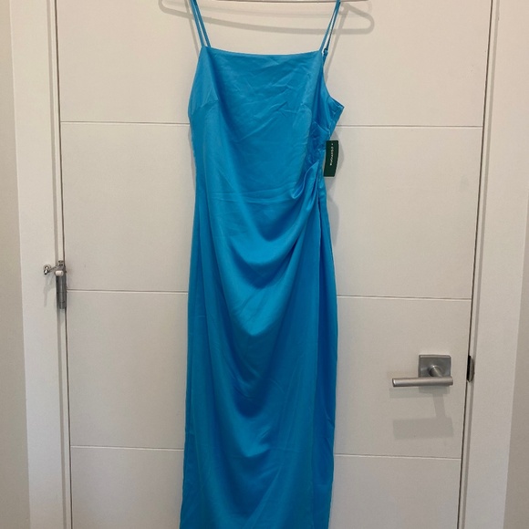 Simons Dresses & Skirts - Simons Shift Dress - Simple and Elegant - NWT - XS